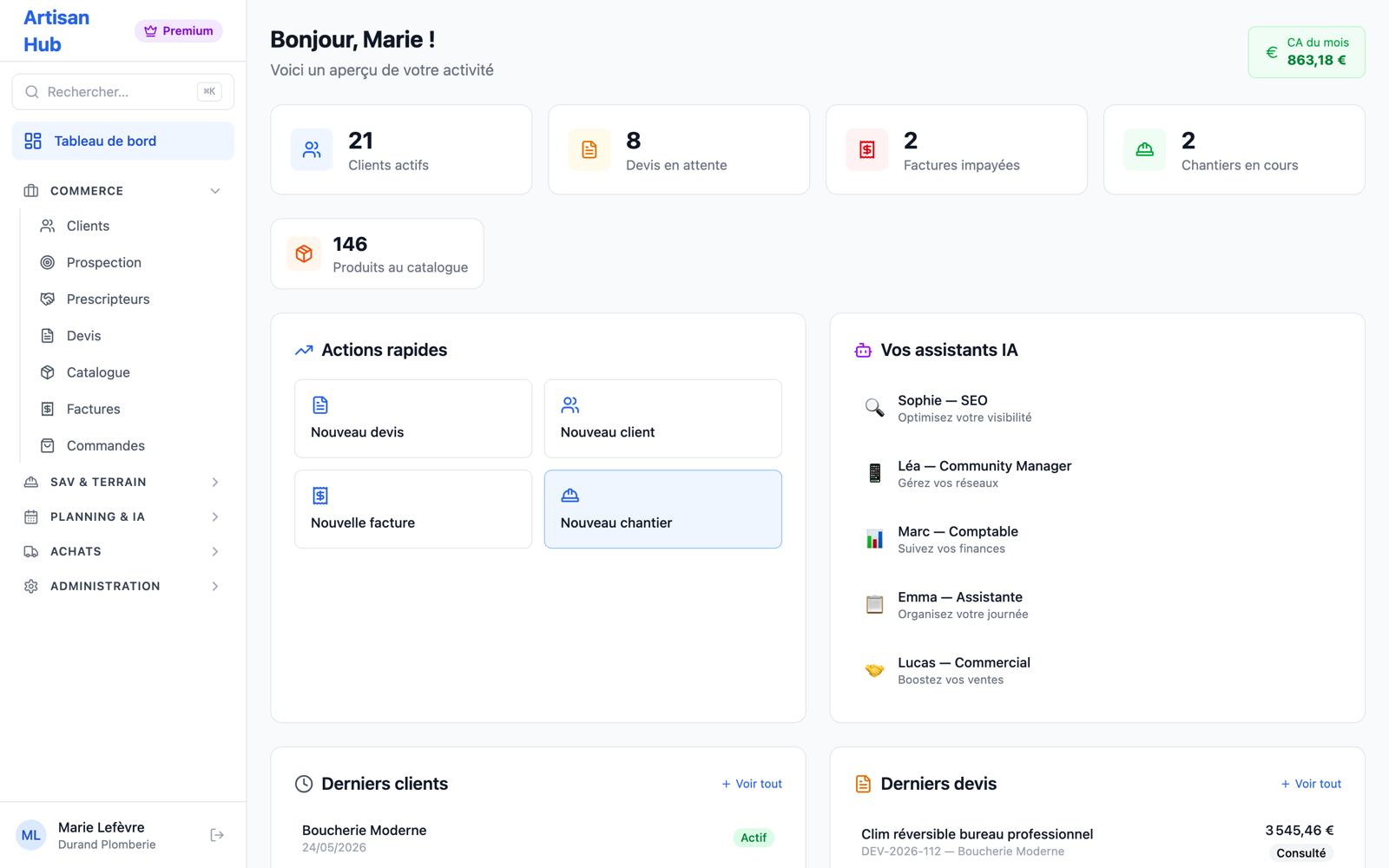 Tableau de bord Artisan Hub : clients, devis, CA du mois et assistants IA